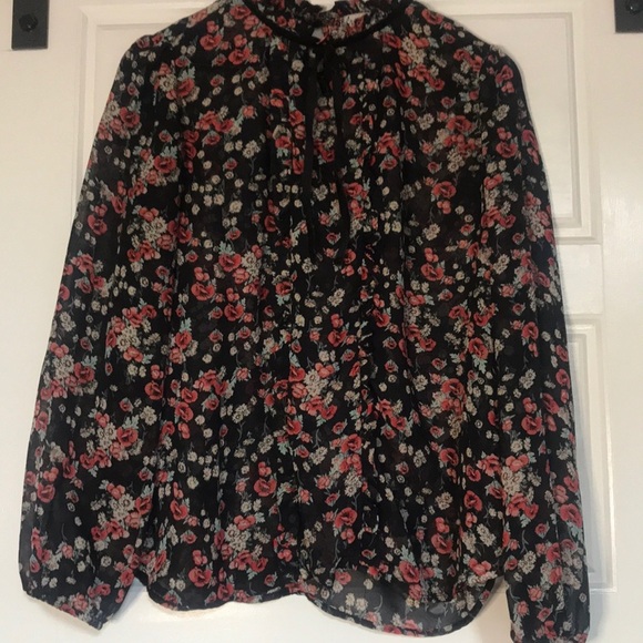 Sheer floral black top - Picture 2 of 5